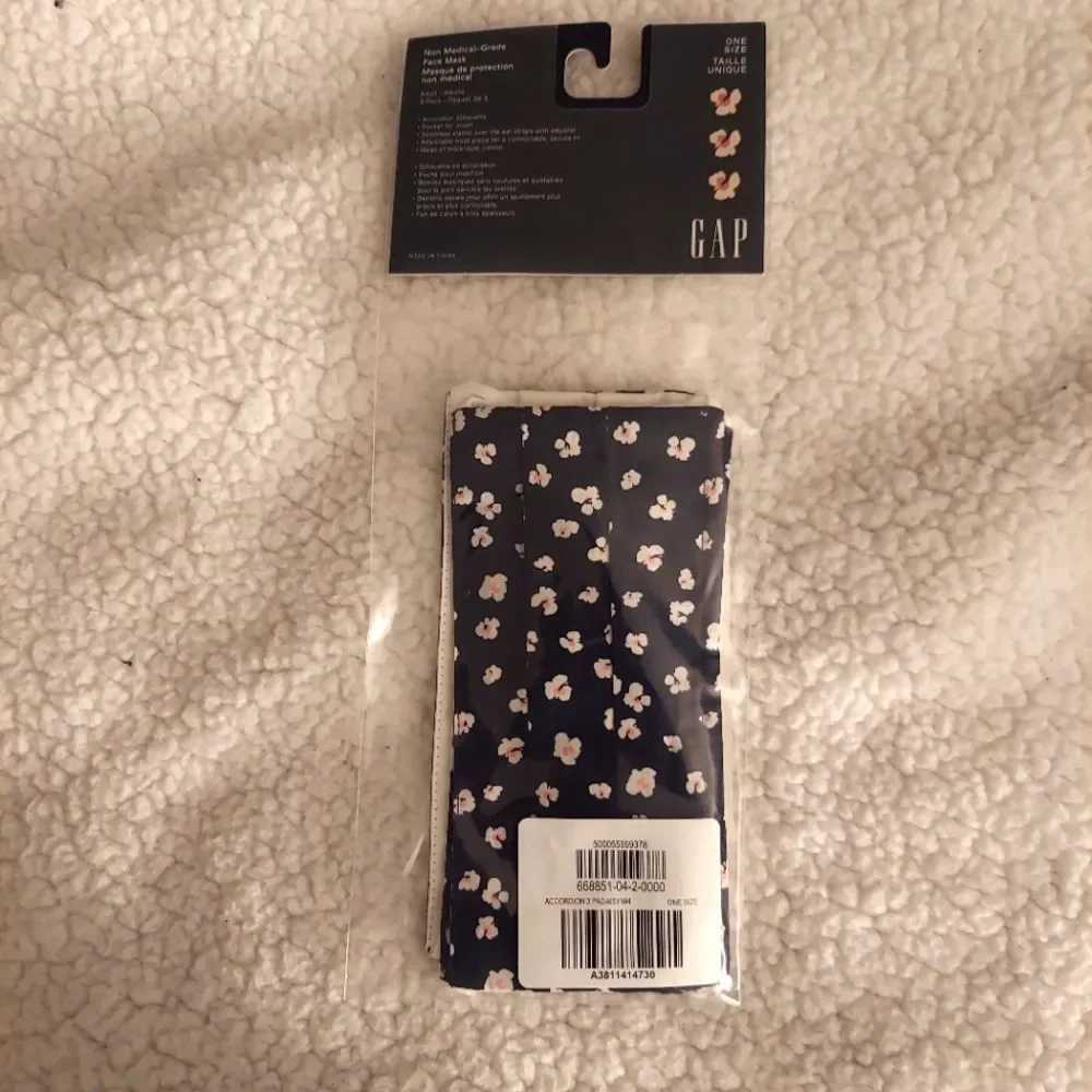 Gap Adult Face Mask (3-Pack) - Picture 2 of 6